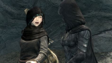 ニコラ・ルブラン さん (44) パリ在住 / ジャーナリスト. 50+ グレア スカイリム 養蜂場 - 100+EPICゲームイメージ