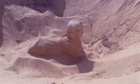 Rare Buried Sphinx Statue Discovered In Egypt South Of The Pyramids — Curiosmos