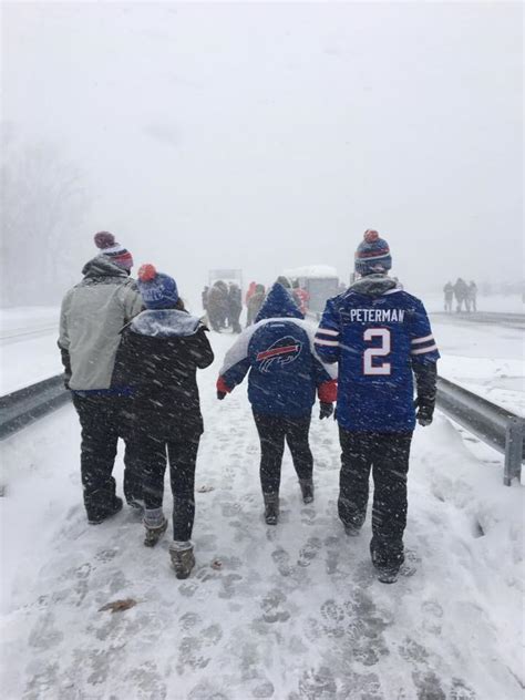 Snow Game Walking Into The Stadium 121017 At Noon Rbuffalobills