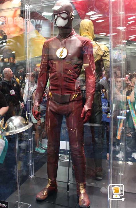 See The Flashs Brand New Season 2 Suit Cinemablend