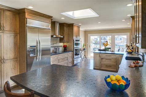 Transitional Foster City Waterfront Kitchen Designed By Cj Lowenthal
