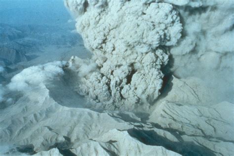 Philippines Volcano Cataclysmic Pinatubo Eruption Masked Sea Level