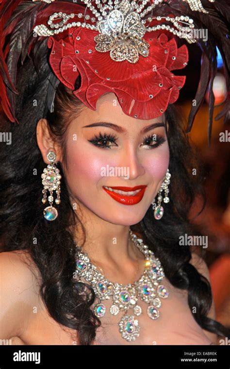 Ladyboys Fotografías E Imágenes De Alta Resolución Página 2 Alamy