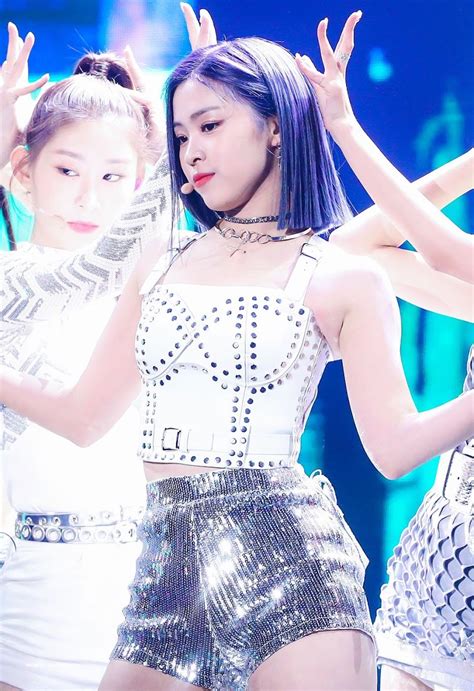 Here Are Itzy Ryujins Top 12 Most Gorgeous Stage Outfits Koreaboo
