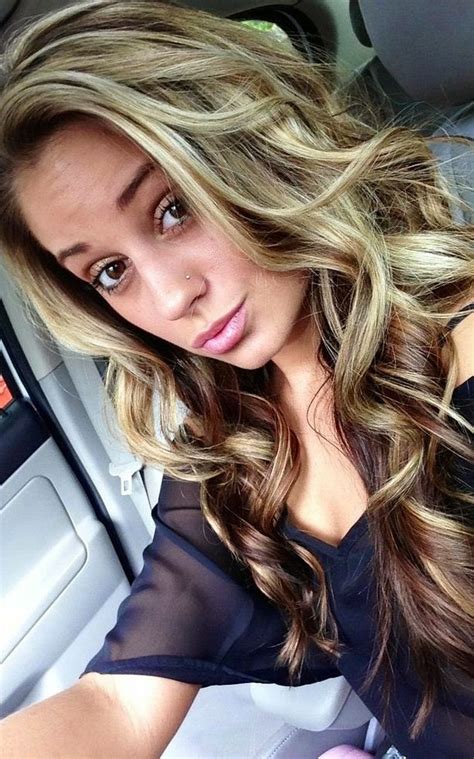Blonde hair naturally reacts with sunlight and ultraviolet radiation to create subtle shades of color, from brown tones to naturally blonde and brunette hair can be given stunning highlights with no chemicals at all. 8 Amazing Hair Color With Caramel Highlights - Hair ...