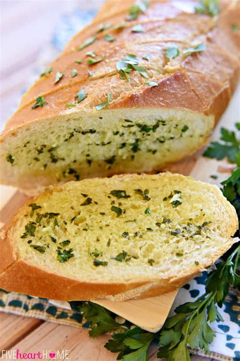 Garlic Bread With Fresh Garlic Parsley Garlic Bread In Oven Easy