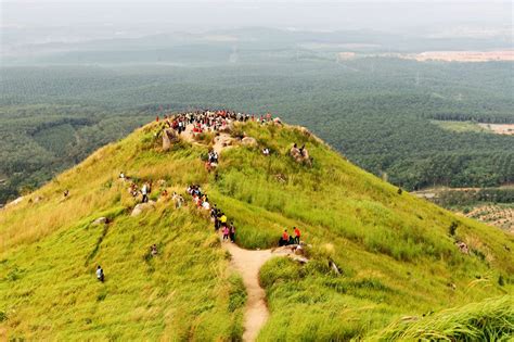 The word broga is believed to originate from 'buragas', an ancient mythical creature that once dwelt in the forest. Best Hiking Spots Across Malaysia - Sri Sutra Travel
