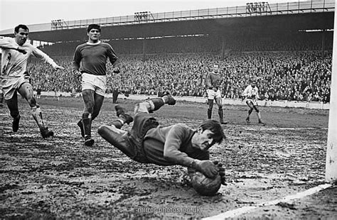 Feb 03, 2021 · leeds united vs everton: Leeds United vs Everton 1966 as a 14x12 (36x31cm) Framed ...
