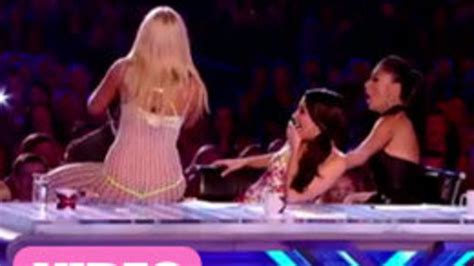 X Factor L Incroyable Show D Un Sosie De Britney Spears VIDEO