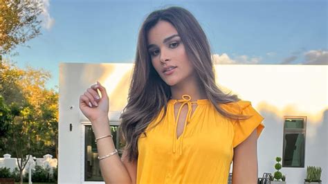 Clarissa Molina Envió Un Mensaje A Sus Fans Al Vestirse De Amarillo