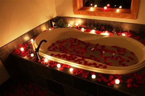Rose Petals For Valentine S Day Romantic Hotel Rooms Romantic Bathrooms Romantic Room Decoration