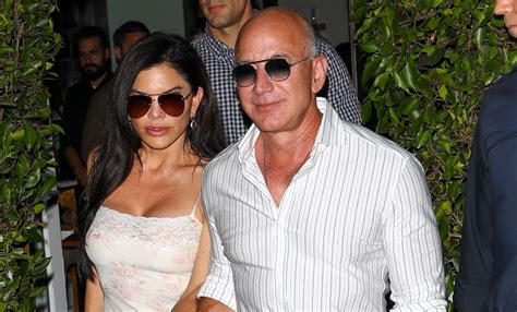 Jeff Bezos And Girlfriend Lauren Sanchez Spotted Getting Dinner At Celeb