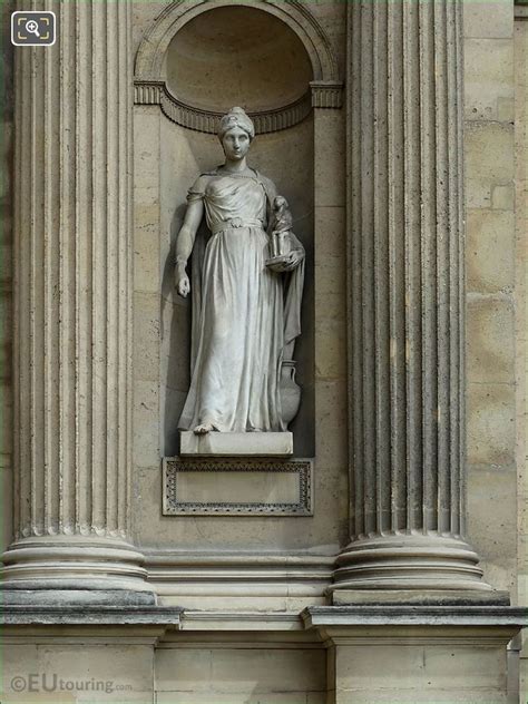 The Archeologie Statue On Aile Est At Musee Du Louvre Page 861