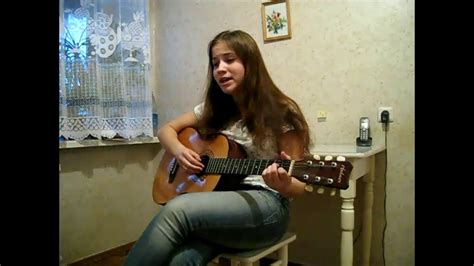 Красивая песня под гитару девушка классно поёт Youtube