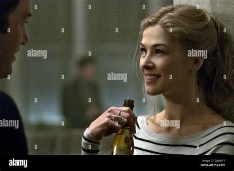 Rosamund Pike Gone Girl 2014 Stock Photo Alamy