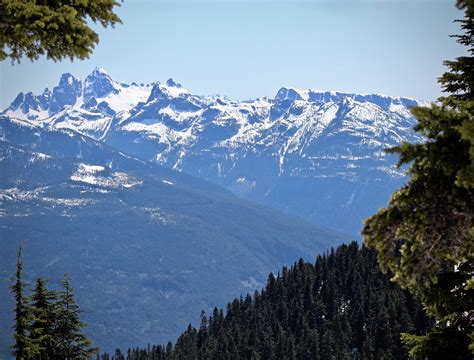 Coast Mountain Range From Round Mtn British Columbia 4549 × 3456