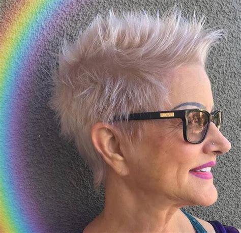 The disheveled gray pixie looks amazing on thick hair because it oozes the ease and beauty of short hair that doesn't involve difficult styling. 70 Hairstyles for Women Over 50 with Glasses
