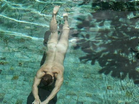 Fotos Desnudos Bajo El Agua Er Genas