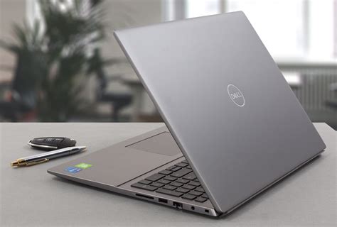 Dell Vostro 16 5620 Review Laptopmedia Canada