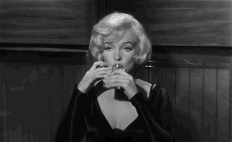 Marilyn Monroe Drinking  Find And Share On Giphy