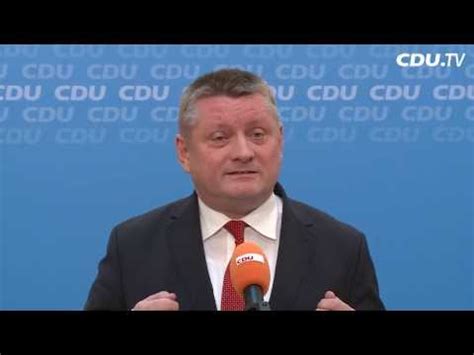 Christlich demokratische union deutschlands (german: CDU-Bundesvorstand für Koalitionsverhandlungen mit SPD ...