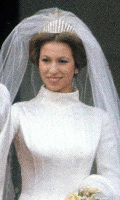 Princess anne marie bride royal wedding tiara by ladysunniva. The British royal family's tiara collection: Cartier 'Halo ...