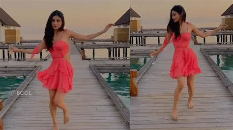 Mouni Roy Dance Video Mouni Roy Stuns Fans In A Mini Cut Out Flare