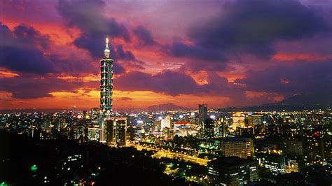 The observation level's operating hours are from 9 a.m. Taipei 101-Taipei | Expedia.nl
