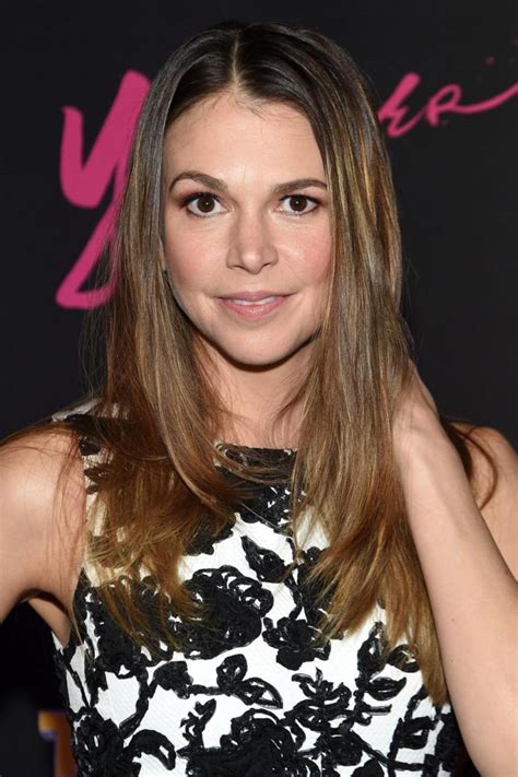 Sutton Foster Bio Net Worth Husband Age Height Facts Vrogue Co