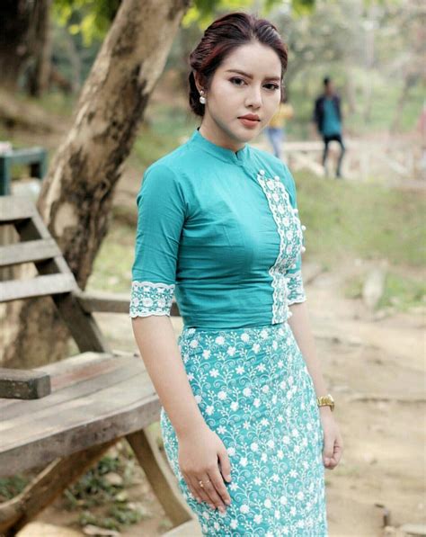 Khin Yadanar Nwe Myanmar Women Myanmar Traditional Dress Myanmar