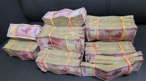 Ed Seizes Rs 1 Crore In Cash From Delhi Businessmans House In Excise