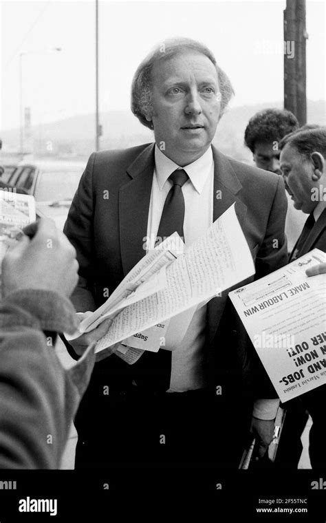 Arthur Scargill At Cnd Meeting In Shipley In 1983 Stock Photo Alamy