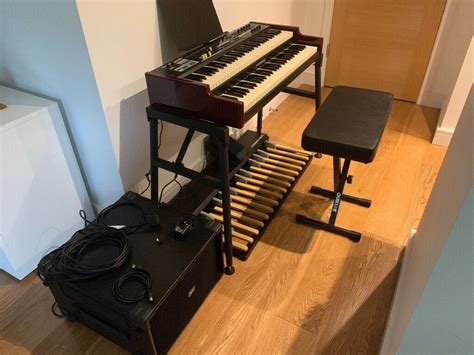 Hammond Sk2 Keyboard Organ Leslie 2101mk2 Amp Full Roland Pedal And