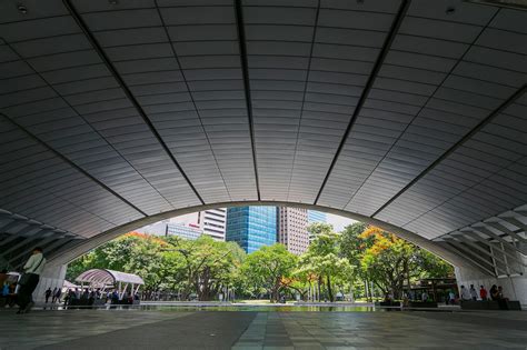 Ayala Triangle Gardens Guide To The Famous Urban Park In Makati
