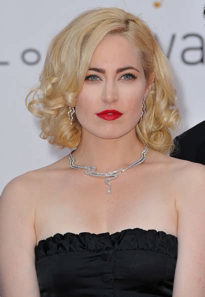 Charlotte Sullivan Net Worth Birthday Age Height Weight Wiki Fact 2020 21 Stars Fact