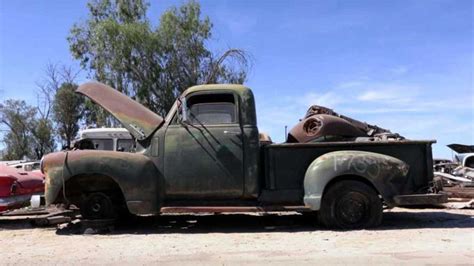 Roadkill Goes Junkyard Hunting Bags A 1950 Gmc Truck