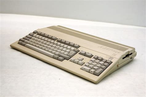 Tecnologia Tablets Y Moviles Vuelve El Amiga 500 Retro Games Anuncia