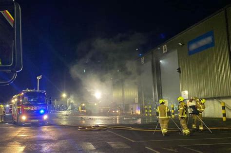 Banbury Fire Sees Dozens Of Firefighters Called To Warehouse Blaze