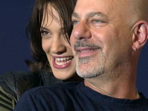 metoo leader asia argento accuses director rob cohen of sex assault the australian