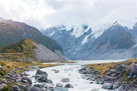 Hiking The Hooker Valley Track In Mount Cook National Park — Ckanani