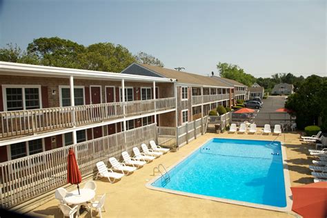 Holiday Hill Inn And Suites Dennis Port Massachusetts Us