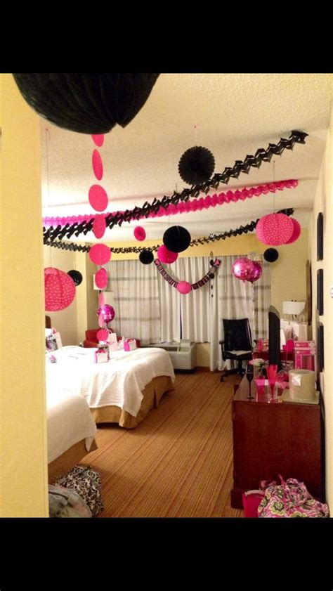 Decorate A Hotel Room For Your Bachelorette Party What A Good Idea