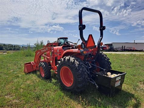 Kubota L2501hst Compact Tractor With Loader