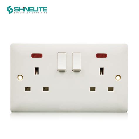 British Standard 2 Gang 13a Switch And Socket With Neon China Switch