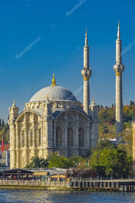 Istanbul Turqu A De Noviembre De Mezquita Ortakoy En El