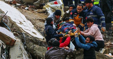 Terremoto In Turchia E Siria Oltre Mila Morti Centinaia Di Scosse