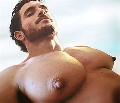 Photo Pecs And Nips Page 42 Lpsg