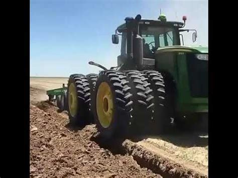 The Largest John Deere Tractor Has Deep Plowing Youtube