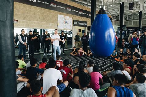 Binlerce kişinin izlediği maçta alvarez, yıldırım'ı yenerek unvanını korudu. Canelo Alvarez on Twitter: "Hoy están aquí , pero mañana ...