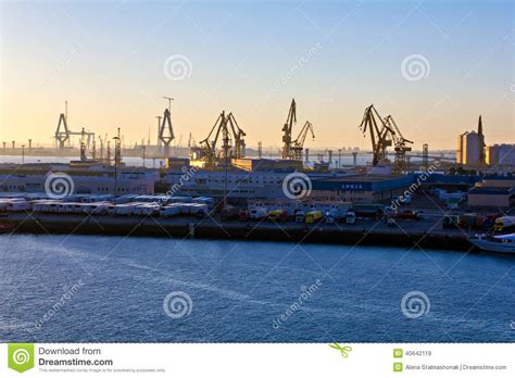 Dockyards of Cadiz editorial stock image. Image of motion - 40642119